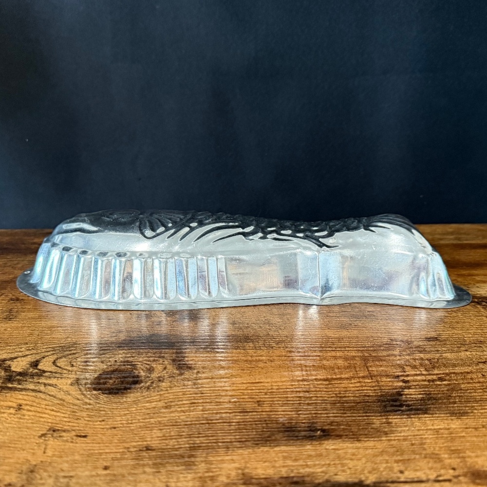 Fish Jello Mold Wall Decoration/Art - Picture 12 of 13